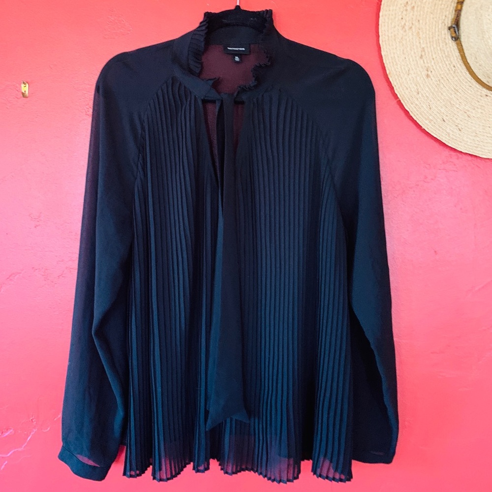 2/$15 SHEER ROMANTIC PLISSE TOP BY WHO WHAT WEAR